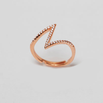 Elegant Zigzag Rose Gold Plated Silver925 Ring with Sparkling Stones
