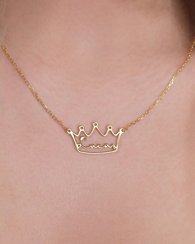 QUEEN DESIGN NAME PERSONALISED NECKLACE