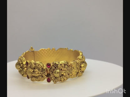 ANTIQUE NAKASH SCREW BANGLES